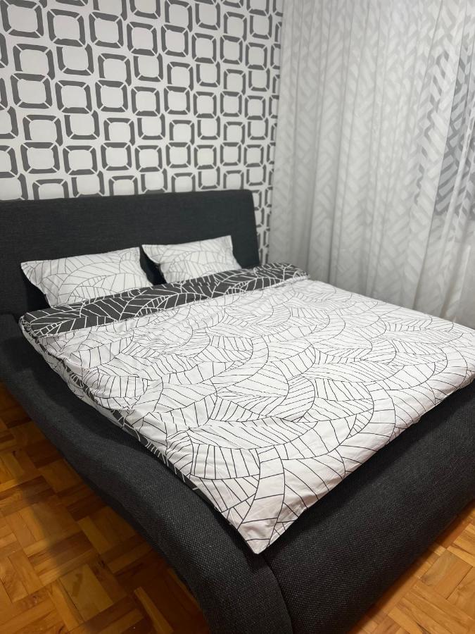 Mona Apartment Taxi#Airport #Parking#Bucharest#Therme Otopeni Ngoại thất bức ảnh